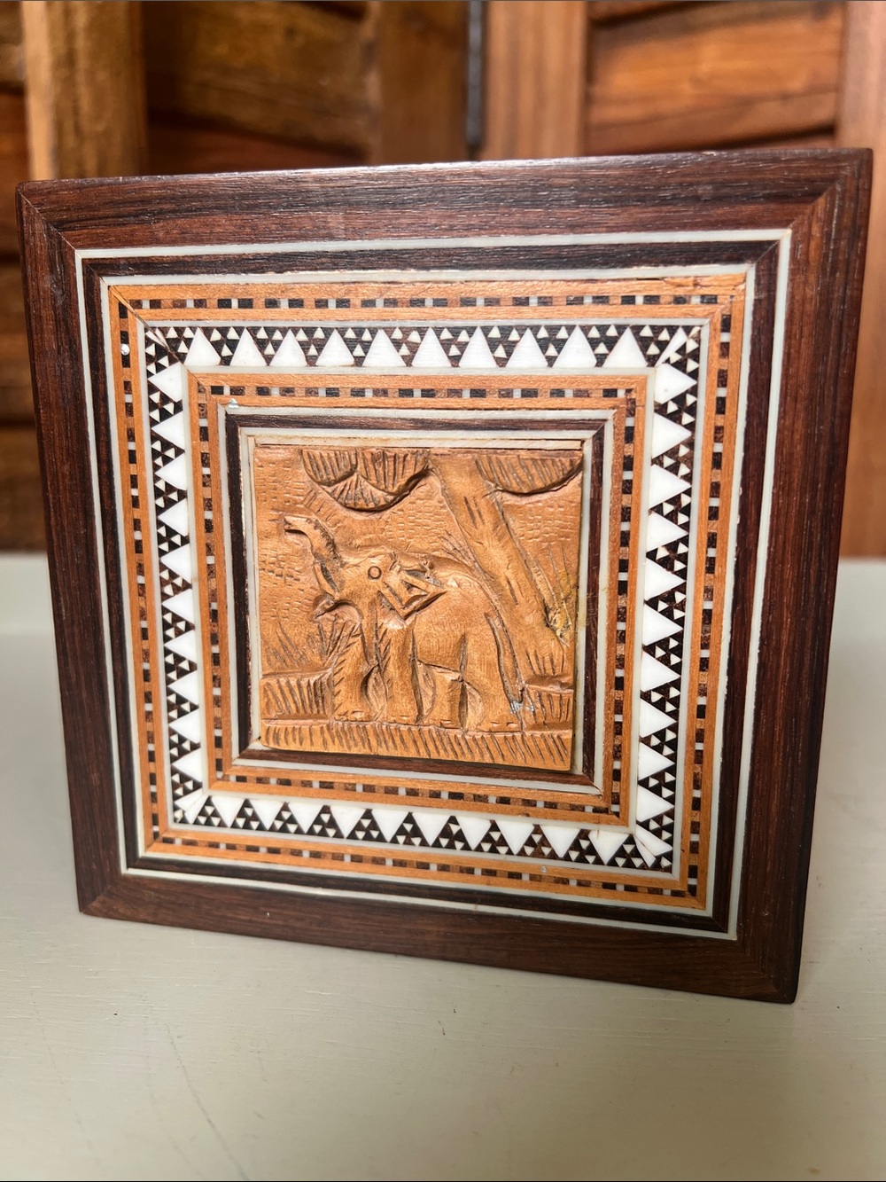 Inlay Box Handcrafted Elephant keepsake box Brown/Cream. A place for treasure